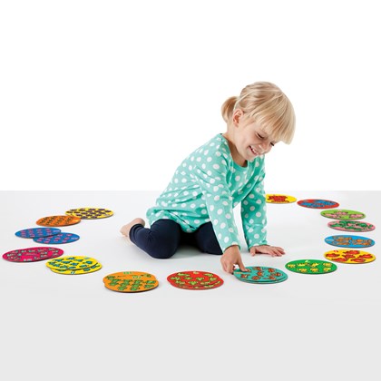 Orchard Toys One Dog, Ten Frogs Game